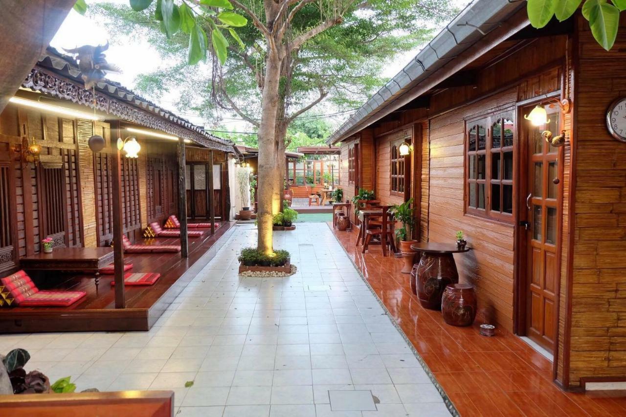פרה נאקון סי איוטאיה Binlar Guesthouse מראה חיצוני תמונה