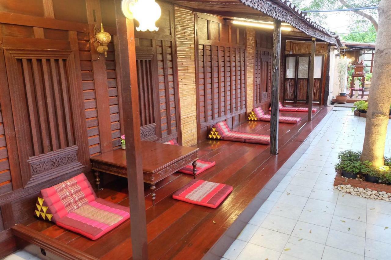 פרה נאקון סי איוטאיה Binlar Guesthouse מראה חיצוני תמונה