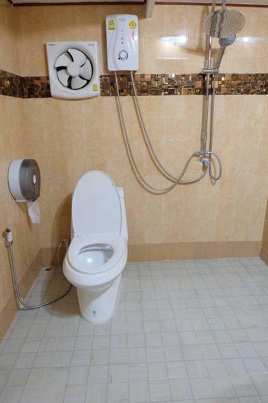 פרה נאקון סי איוטאיה Binlar Guesthouse מראה חיצוני תמונה